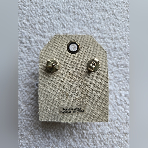 Anthropologie,  Pearl‎ Statement Earring, Pearl and Gold Tone -NWOT! - Picture 3 of 3